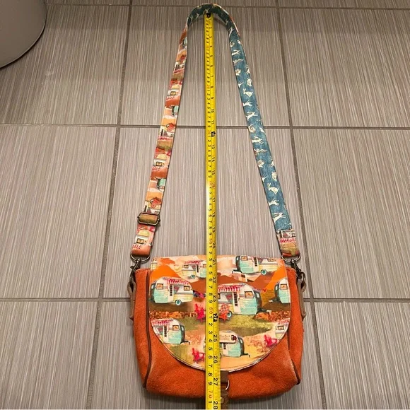 Handmade cloth leather vintage camper crossbody indigenous bag Marisa Wilfong - Picture 6 of 10